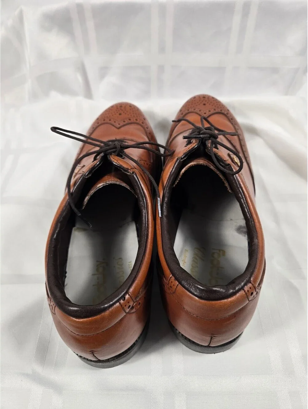 VTG Foot-Joy Classics Wingtip Golf Shoes 10D Metal Spikes
